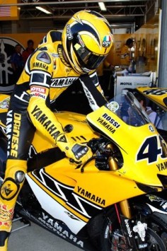 Valentino Rossi - the yellow is so cool.