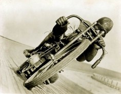 Vintage Harley - Board Racer