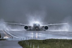 Water logged landing Boeing 777