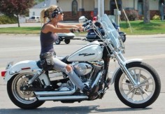 ❤️ Women Riding Motorcycles ❤️ Girls on Bikes ❤️ Biker Babes ❤️ Lady Riders ❤️ Girls who ride rock ❤️ TinkerTailorCo ❤️