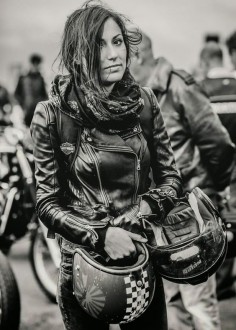 ❤️ Women Riding Motorcycles ❤️ Girls on Bikes ❤️ Biker Babes ❤️ Lady Riders ❤️ Girls who ride rock ❤️ TinkerTailorCo ❤️