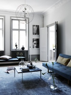A dreamy black & blue apartment