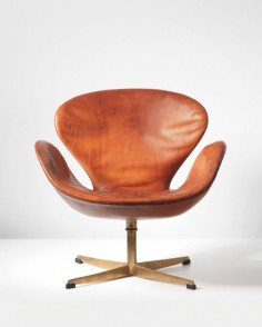 Arne Jacobsen, Swan swivel chair, 1958. Leather, bronze. Manufactured by Fritz Hansen, Denmark.