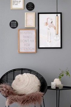 'Beautiful Things' typography print. Inspirational quote is printed on blush paper and framed in a stylish copper picture frame. This piece of wall arts works well in most room in the homes, particularly in home offices or lounges. Colours such as smoke grey, white and pastel pinks compliment this decorative this perfectly.