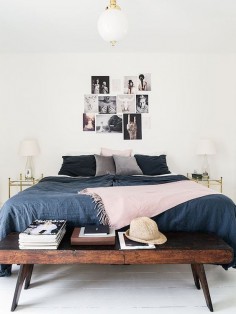 Bedroom with rustic bench and art deco sidetables in a lovely Swedish home with a mix of old and new. Carina Olander / Anna Truelsen. | Bedroom. | …