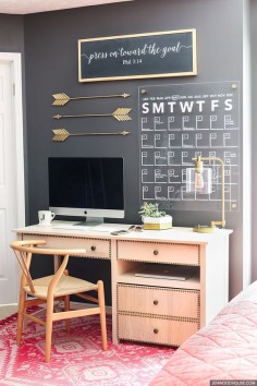 Dress up your home office and learn how to make a stylish DIY acrylic calendar with a few supplies from the hardware store. Tutorial by Jen Woodhouse.