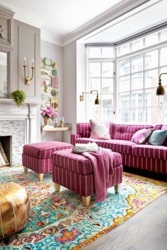 I instantly fell in love when Ashlina shared this chic Manhattan home on The Decorista! The 