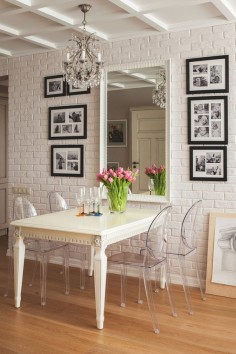 I love the idea of a mirror right next to the dining table to make the dinner party appear twice as big and also making the table appear more full!