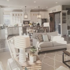 Janna from Yellow Prairie Interiors. She lives in Oregon with her hubby and 2 children an finally realized her dream of becoming an interior designer and now she designs for others as well as herself. Turning a newly constructed home into a modern farmhouse has been so much fun.