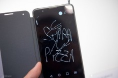LG là thương hiệu di động lớn của Hàn Quốc, gần đây hãng lại tiếp tục công bố thêm 1 chiếc điện thoại sử dụng bút cảm ứng. Tên gọi của chiếc smartphone chính là LG Stylus 2 với các tính năng được học tập từ dòng Galaxy Note của Samsung. Mặc dù chỉ thuộc phân khúc tầm trung nhưng máy vẫn được trang b…