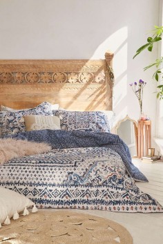 Magical Thinking Kasbah Worn Carpet Comforter - Urban Outfitters