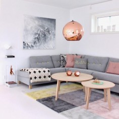 Modernes #Wohnzimmer mit Deko-Akzenten aus #Kupfer - elegant-entspannte Umsetzung! #copper
