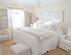 OH HOW I LOVE THIS LOVE LOVE LOVE THIS 33 Sweet Shabby Chic Bedroom Décor Ideas | DigsDigs