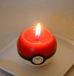 Pokeball Candle, I wouldn't want to burn this, it's too awesome!