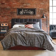 Redecorate your bedroom with a handsome masculine touch with the Studio 3B by Kyle Schuneman Stellan Duvet Cover. Sophisticated houndstooth pattern against a dark grey background is destined to become a modern classic with its chic, crisp, clean look.