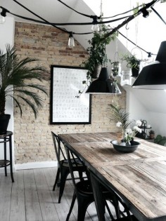 Salle à manger esprit industriel , j'adore la guirlande lumineuse noire | Industrial style Dining room