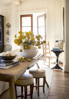See more of Suzanne Kasler Interiors's Relaxed on 1stdibs