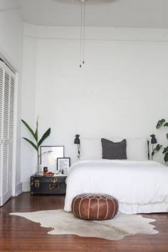 Simple vintage bedroom