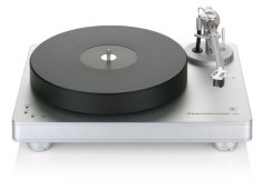 The Clearaudio Performance DC turntable