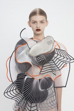 TRENDWATCH : 3D PRINTED FASHION COLLECTION BY TAL DRORI / 01 SEP 2014 @ 10:22 PM