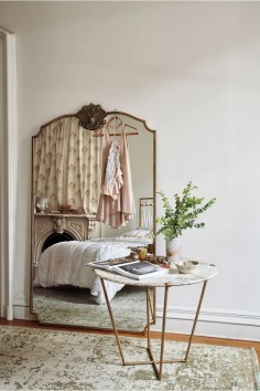 Let's talk about how Anthropologie is simply killing it with their new House and Home collection. I spent part of my afternoon yesterday flipping through, and basking in, their latest catalog - their most comprehensive lookbook to date. It's just oozing with bright ideas and beyond gorgeous